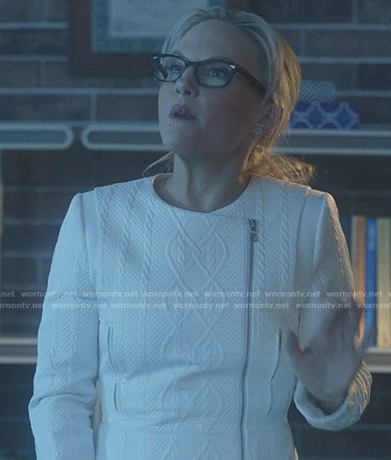 Linda's white cable jacket on Lucifer