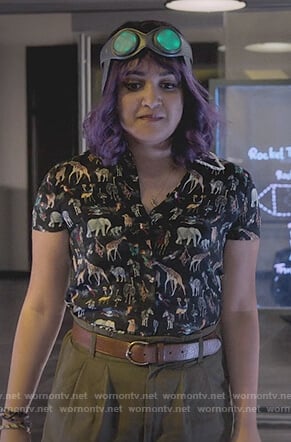 Gert's black animal print top on Marvel's Runaways