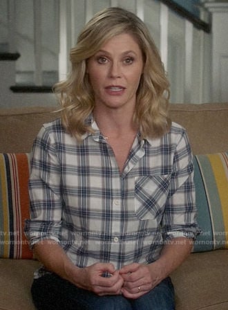 Claire's plaid shirt on Modern Family