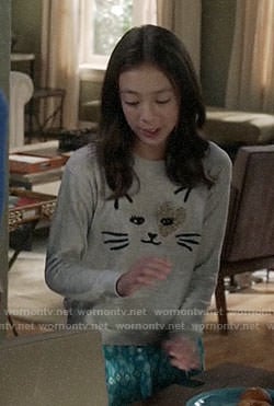 Lily's cat sweater on Modern Family