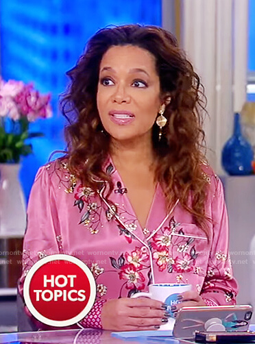 Sunny's pink floral print blouse on The View