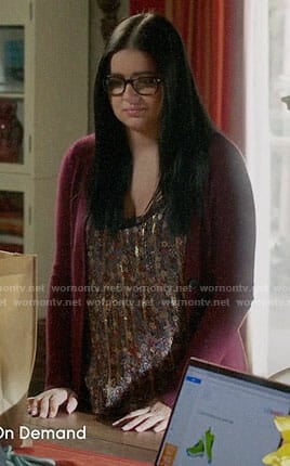 Alex's floral top on Modern Family