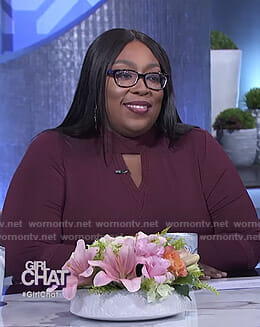 Loni's burgundy keyhole top on The Real