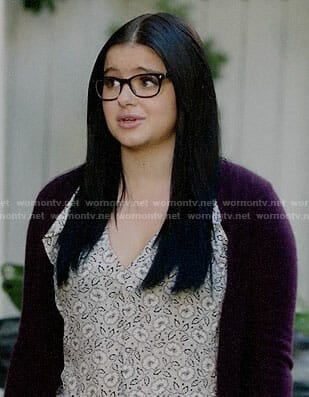 Alex's grey floral top on Modern Family