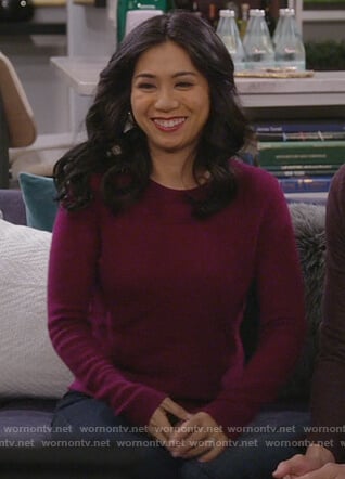 Eve's burgundy crewneck sweater on 9JKL