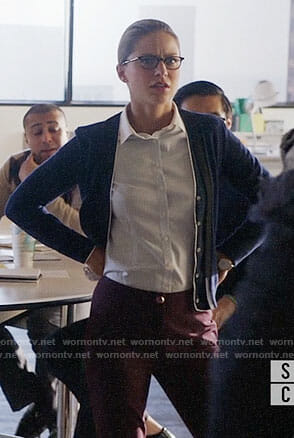 Kara's striped shirt and navy cardigan with white trim on Supergirl