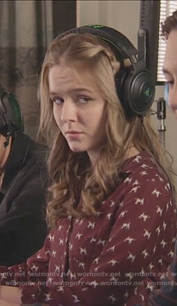 Taylor's maroon dog print top on The Fosters