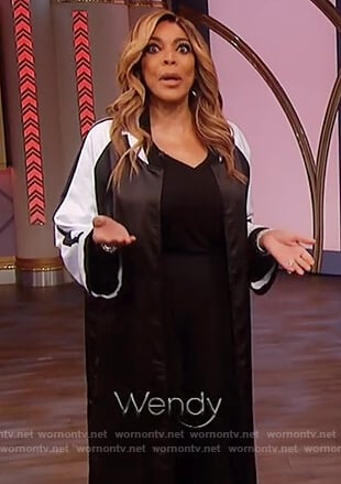 Wendy's black and white kimono jacket on The Wendy Williams Show