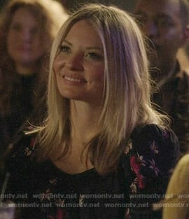 Jessie's black floral top on Nashville