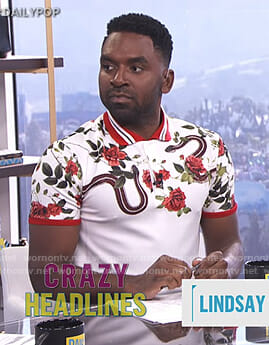 Justin's white snake and floral print polo shirt on E! News Daily Pop