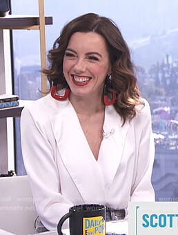 Melanie's white wrap blouse on E! News Daily Pop