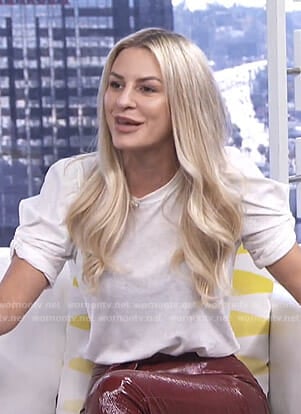 Morgan's white twisted sleeve t-shirt on E! News Daily Pop