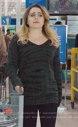 Annie's green tie dye sweater on Good Girls