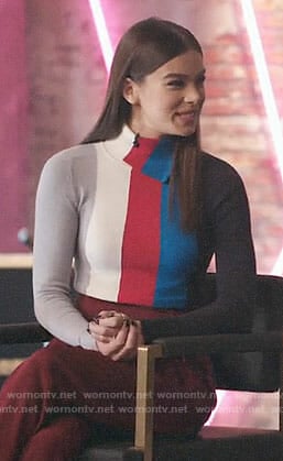 Hailee Steinfeld's striped roll neck sweater on The Voice