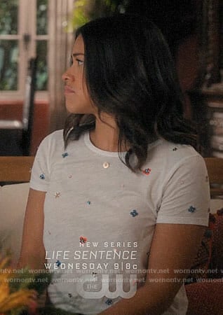 Jane's floral embellished t-shirt on Jane the Virgin