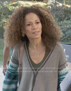 Lena's grey v-neck sweater with blue crochet sleeves on The Fosters