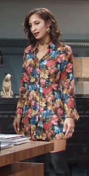 Lily's floral shirtdress on The Young and the Restless