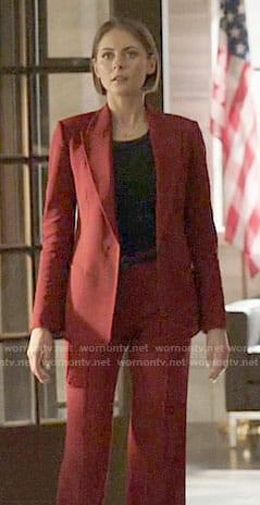 Thea's red pantsuit on Arrow