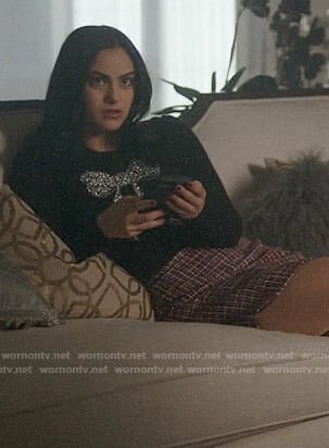 Veronica's sweater with pearl embellished bow on Riverdale