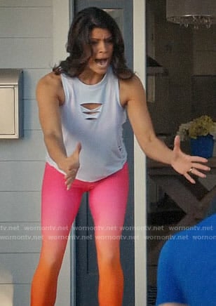 Xiomara's ombre leggings and cutout tank top on Jane the Virgin