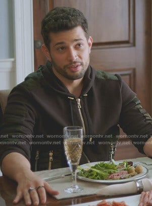 Sam's black zipped jacket on Dynasty