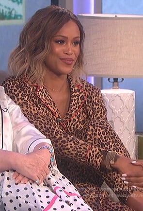 Eve's leopard print pajamas on The Talk