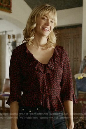 Melissa's lips print ruffled top on Last Man on Earth