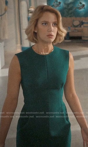 Petra's green dress on Jane the Virgin