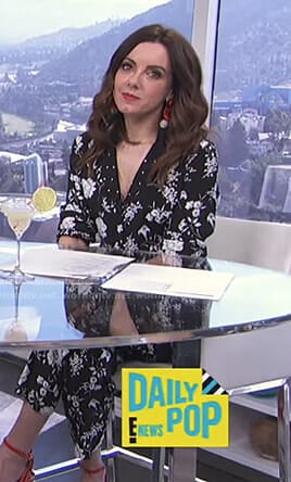 Melanie's black floral jumpsuit on E! News Daily Pop