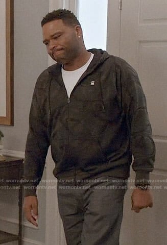 Andre's camo hoodie on Black-ish