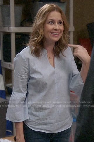 Lena's blue pinstriped bell-sleeve top on Splitting Up Together