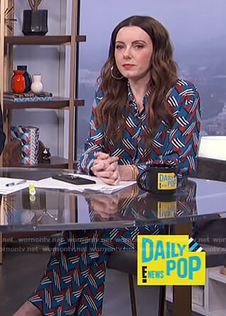 Melanie's blue geometric print shirt and pants on E! News Daily Pop