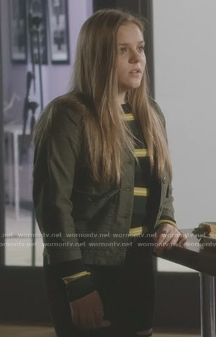 Daphne's black striped ribbed sweater on Nashville