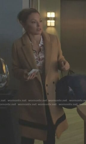 Jessie's camel coat on Nashville