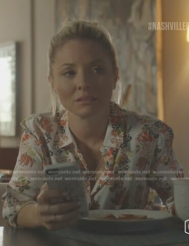 Jessie's white floral blouse on Nashville