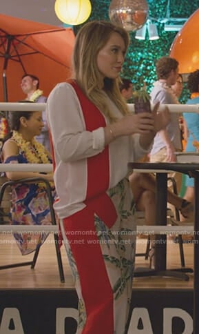 Kelsey's white contrast top and palm print pants on Younger