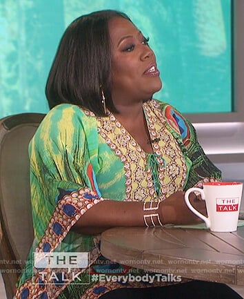 Sheryl's green printed kaftan on The Talk