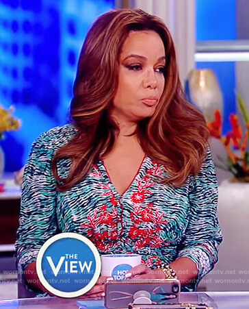 Sunny's green printed v-neck dress on The View