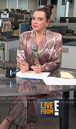Melanie's paisley print jacket and pants on Live from E!