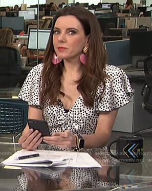 Melanie's white polka dot dress on Live from E!
