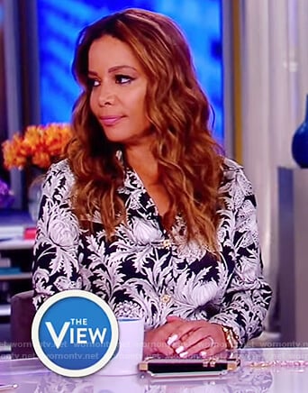 Sunny's black floral print shirtdress on The View