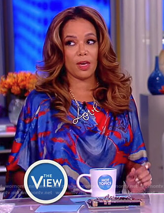 Sunny's blue marble print top on The View
