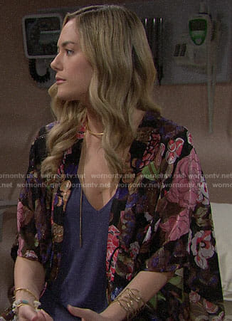 Hope's floral kimono on The Bold and the Beautiful