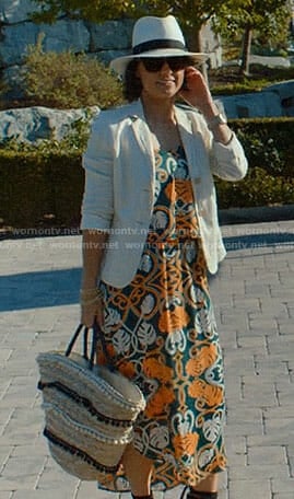 Quinn's green and orange leaf print dress on UnReal