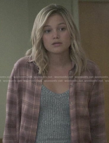 Tandy's pink plaid shirt on Marvel's Cloak and Dagger