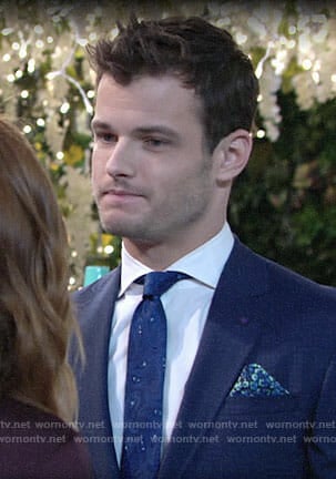 Kyle's blue paisley tie on The Young and the Restless