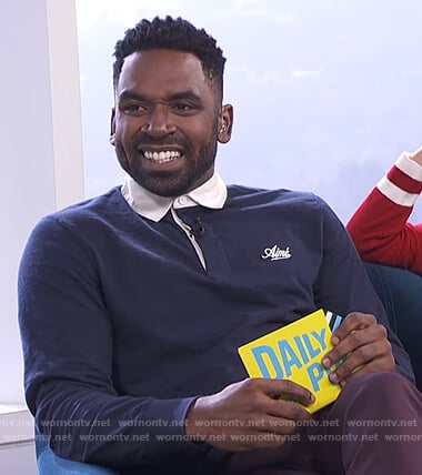 Justin's navy rugby shirt on E! News Daily Pop