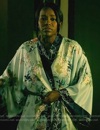 Michaela's floral print robe on How to Get Away with Murder