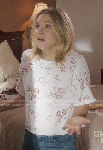 Eleanor's rose print top on The Good Place