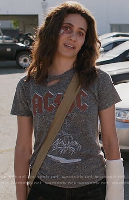 Fiona's gray AC/DC print tee on Shameless